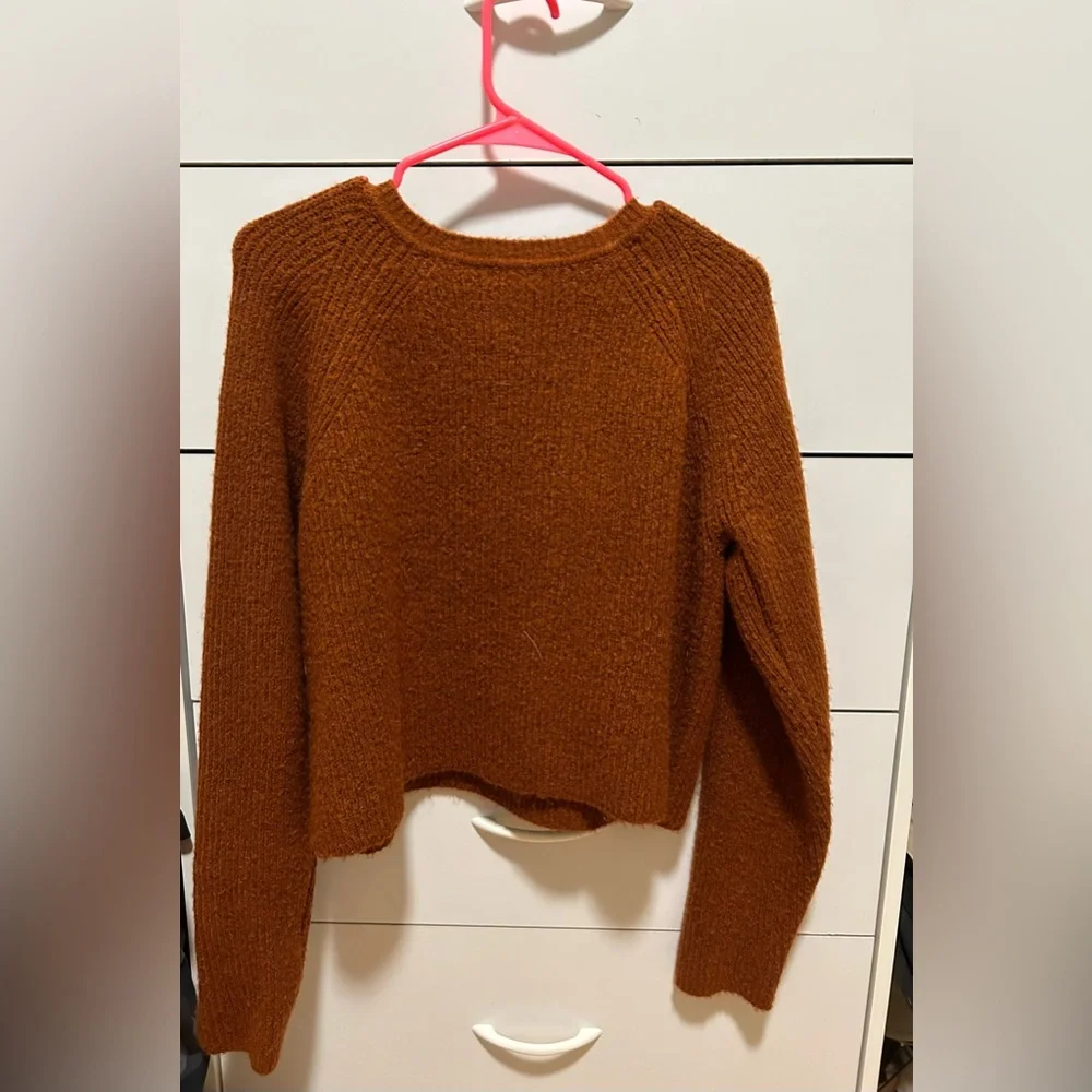 Copper colored knit sweater. - Picture 2 of 3